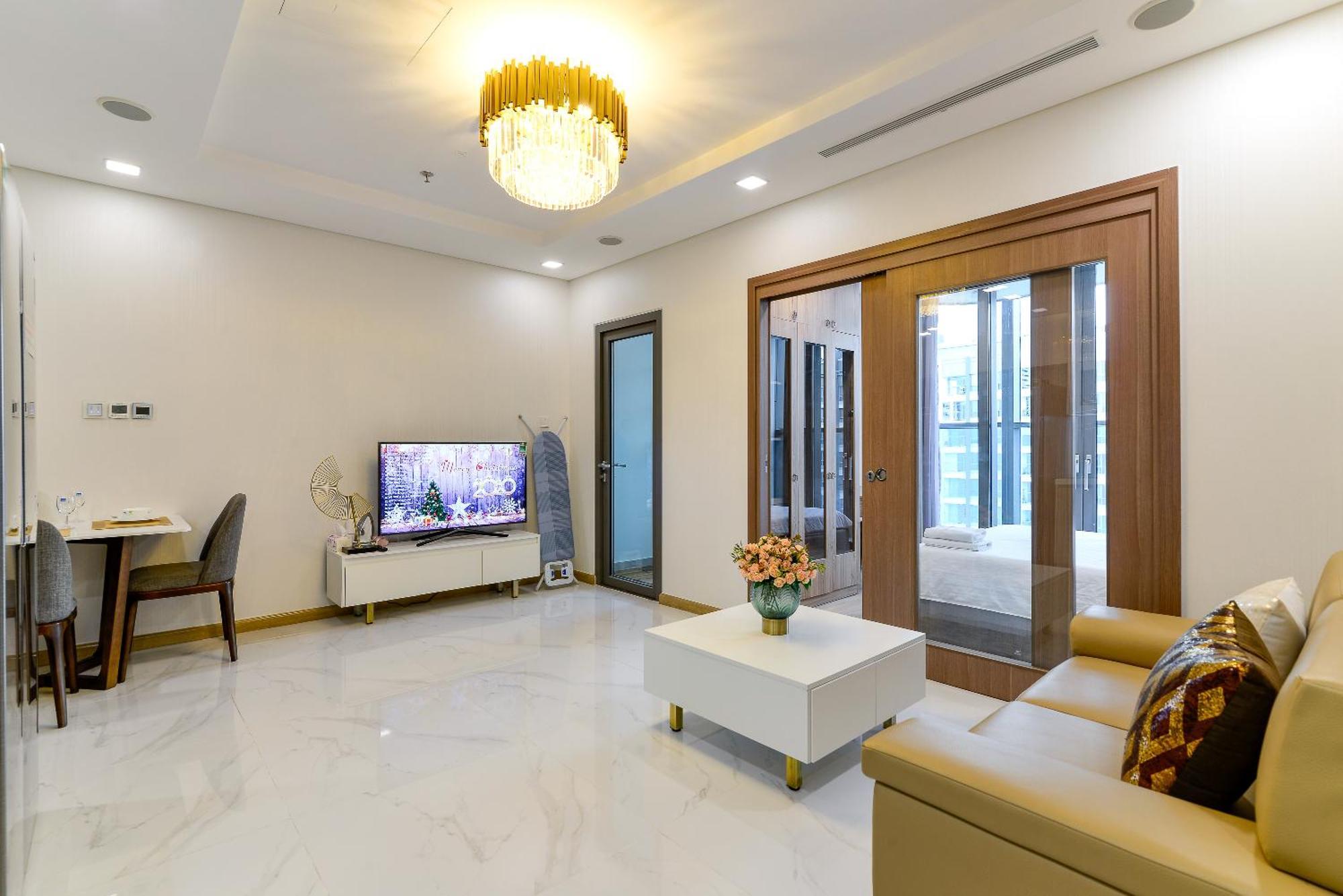 Landmark 81 Condotel Garden Bay Хошимін Екстер'єр фото